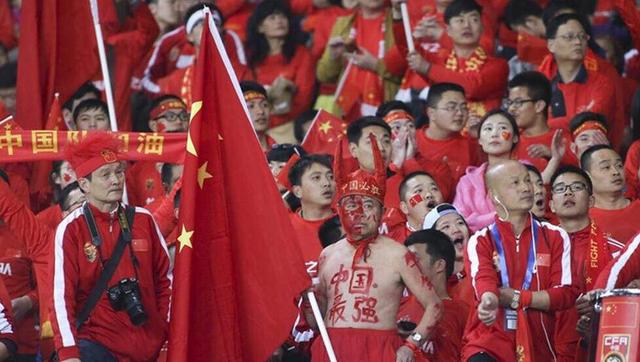 julia痴女正在播放