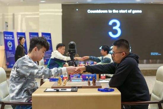 丰满艳妇岳的引诱hd电影