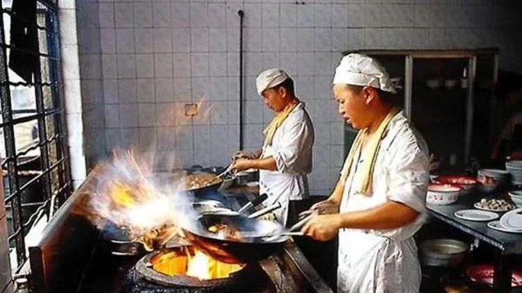 有妇之夫的大白天正史
